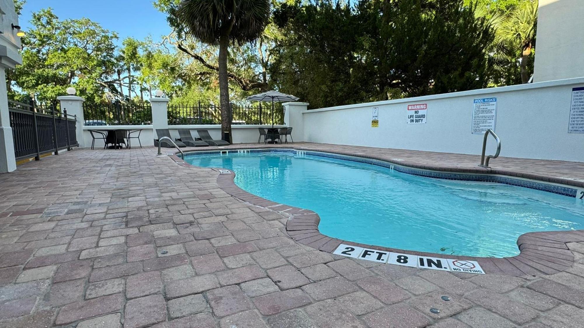 Ocean Inn & Suites St. Simons Island Extérieur photo