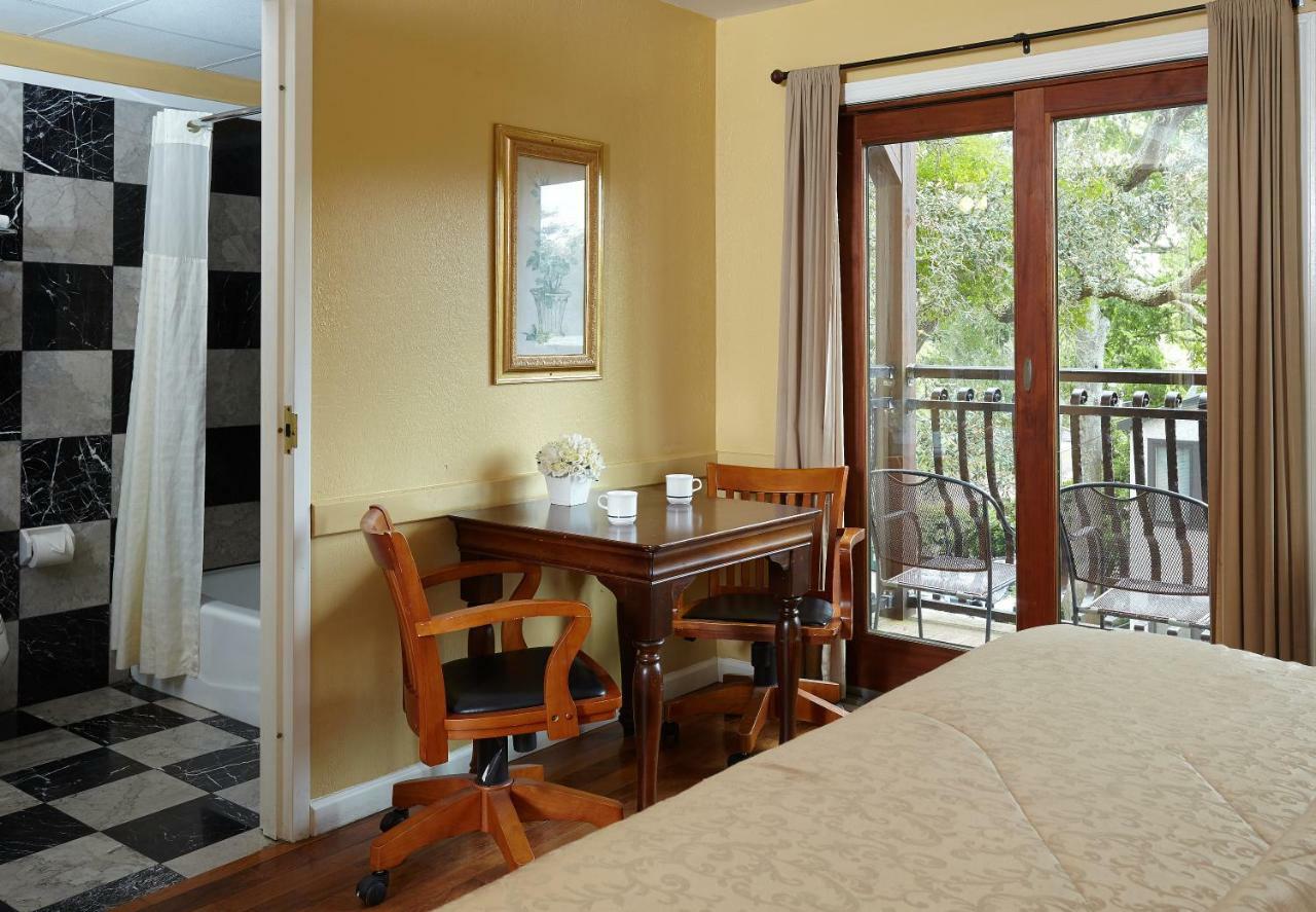 Ocean Inn & Suites St. Simons Island Extérieur photo
